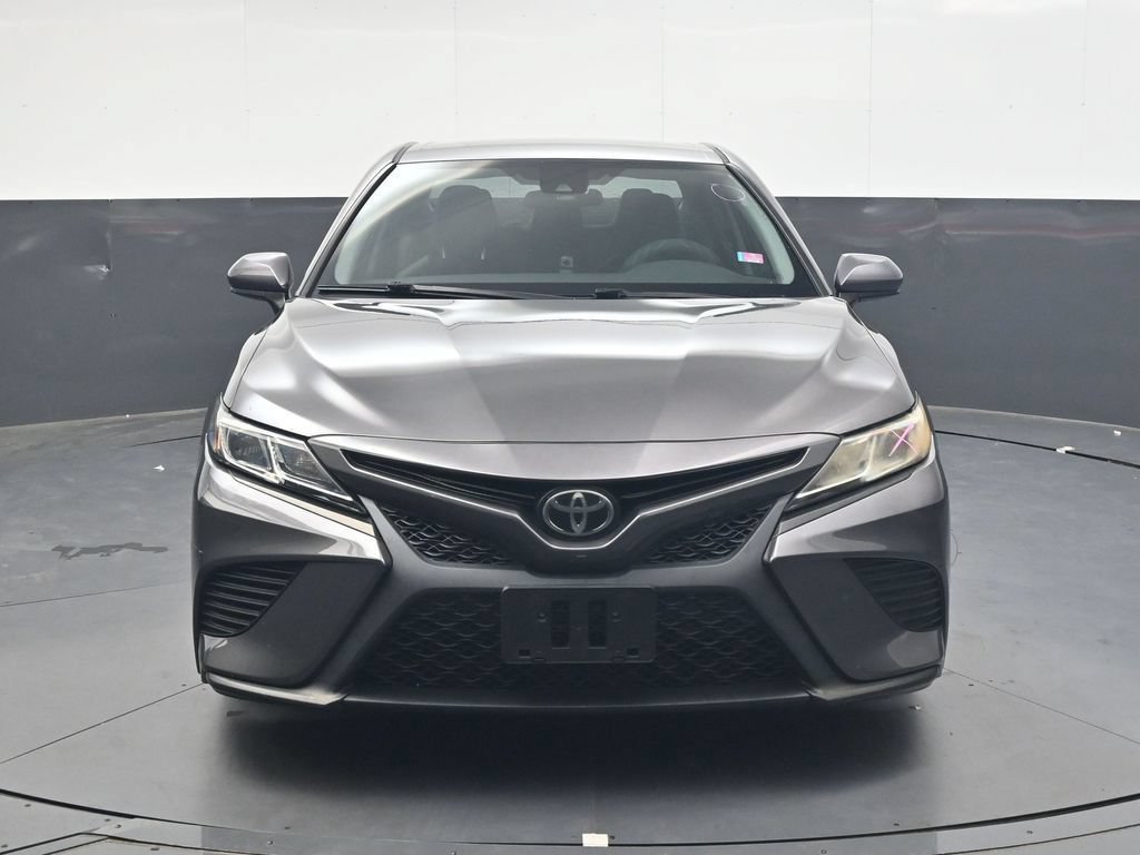 Used 2020 Toyota Camry SE FWD image 9