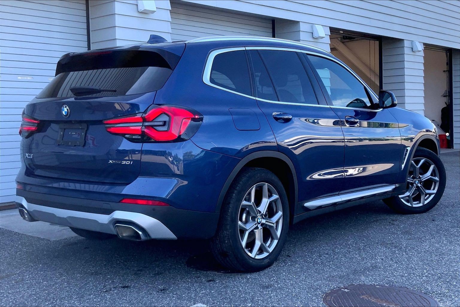 Used 2024 BMW X3 xDrive30i w/ Convenience Package AWD/4WD image 7