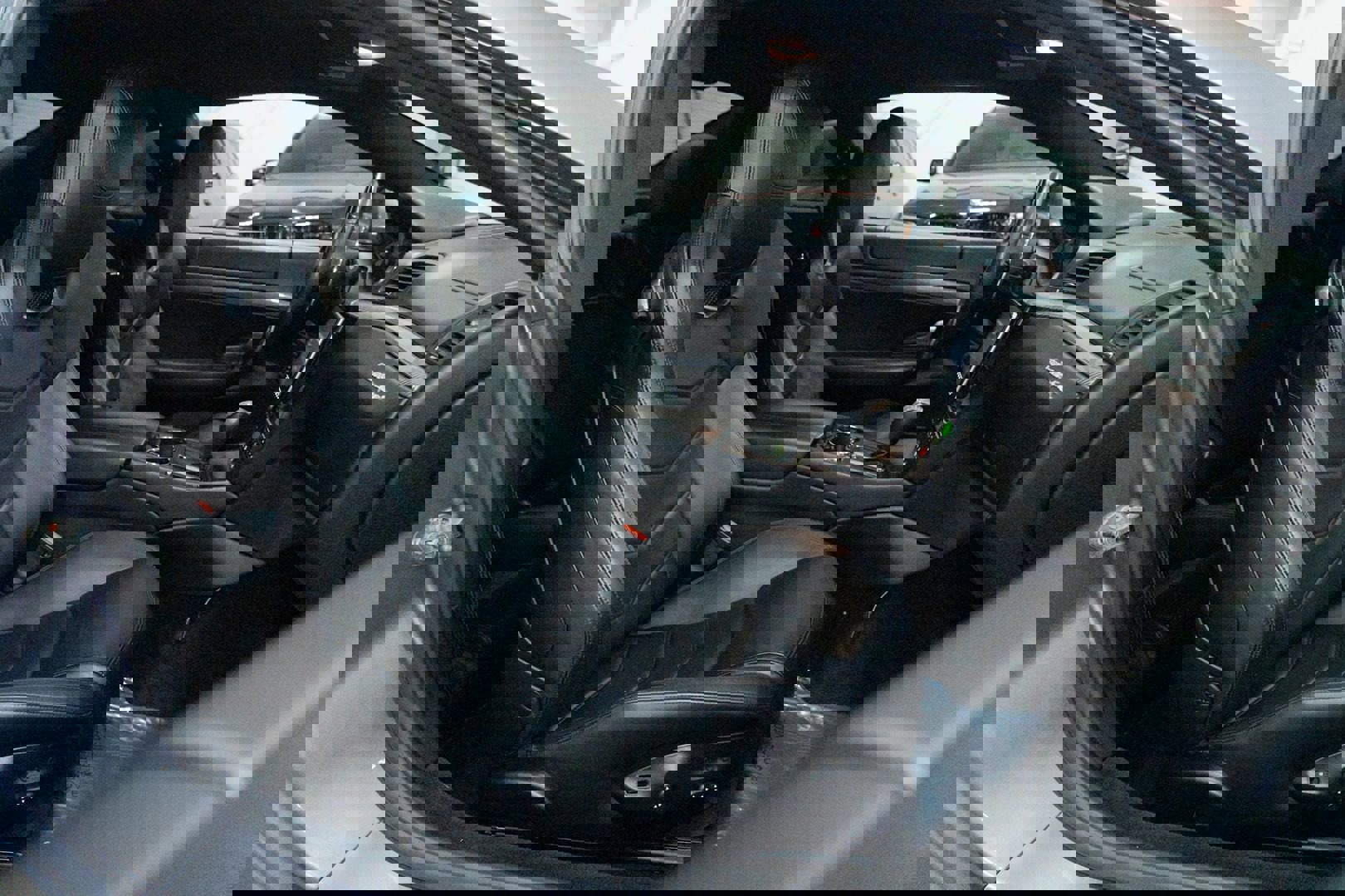 Used 2014 Maserati GranTurismo MC image 31