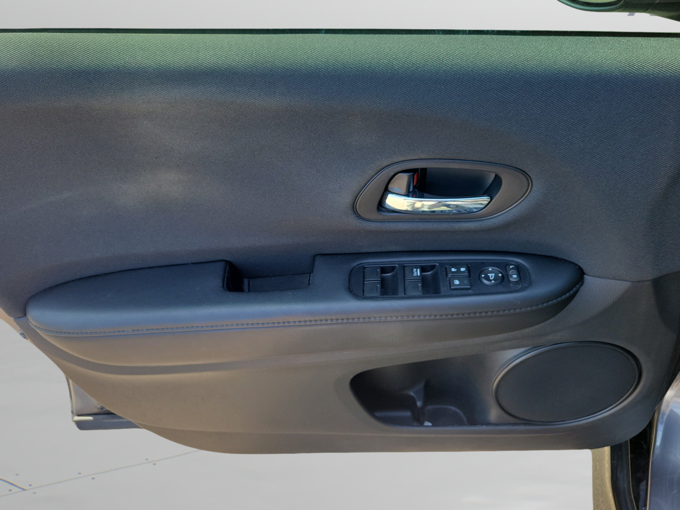 Certified 2020 Honda HR-V Sport image 22
