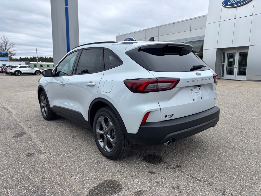 Used 2025 Ford Escape ST-Line w/ Tech Pack #1 image 5
