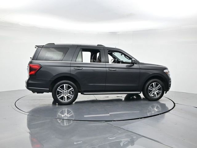 Used 2023 Ford Expedition Limited image 2