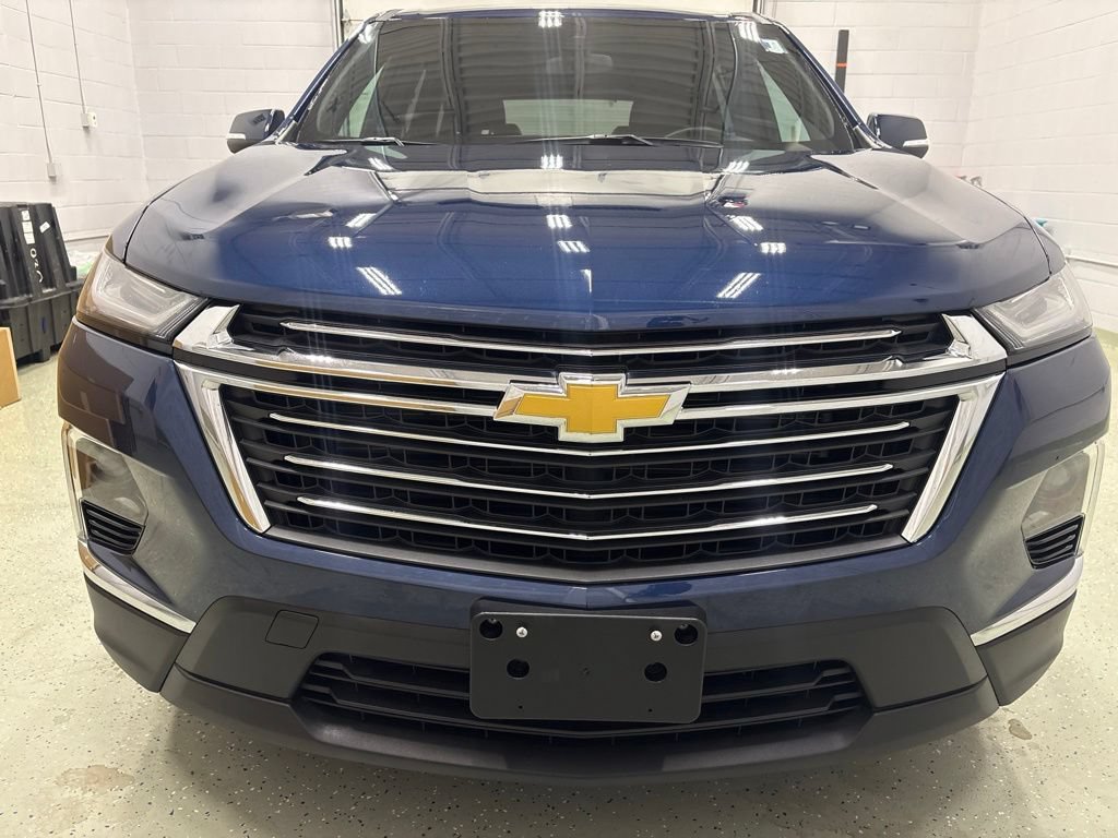 Used 2023 Chevrolet Traverse LT AWD/4WD image 9