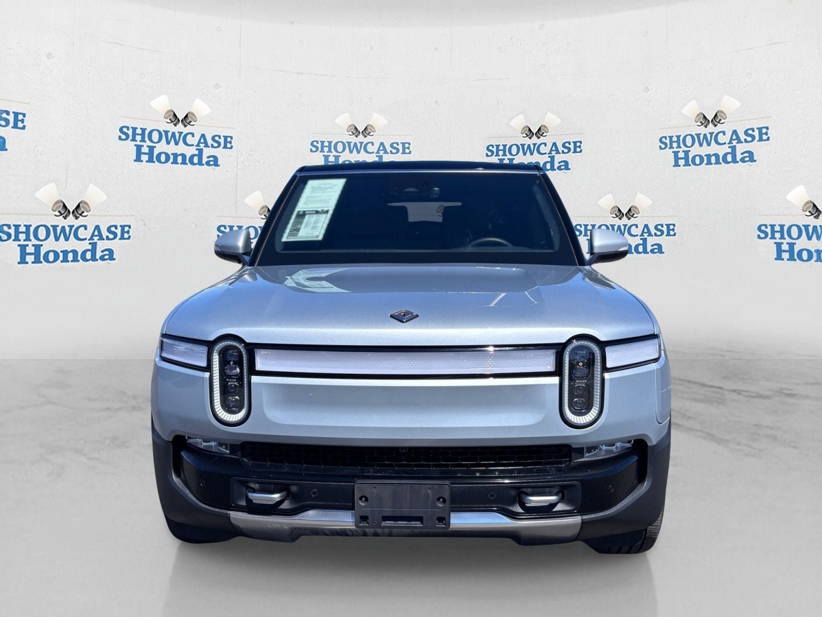 Used 2023 Rivian R1S Adventure AWD/4WD image 6