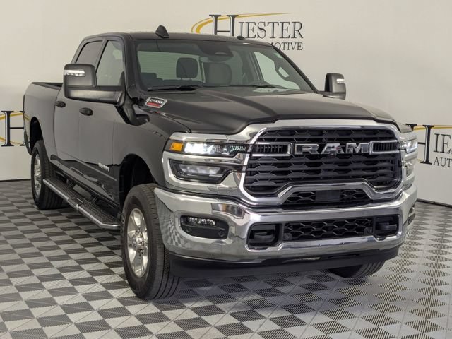Used 2026 RAM 2500 Big Horn AWD/4WD image 2