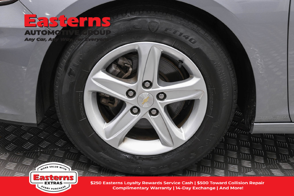 Used 2023 Chevrolet Malibu LT FWD image 33