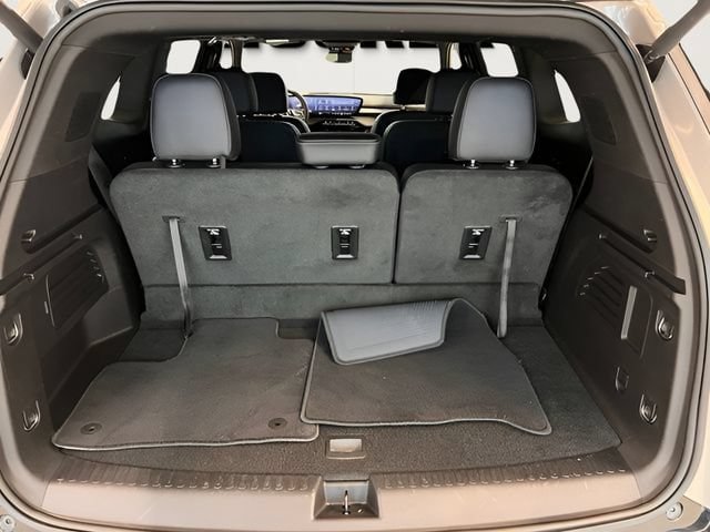 Certified 2026 Buick Enclave Sport Touring AWD/4WD image 11
