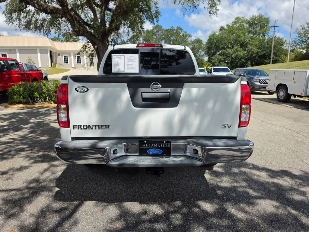 Used 2016 Nissan Frontier SV RWD image 3