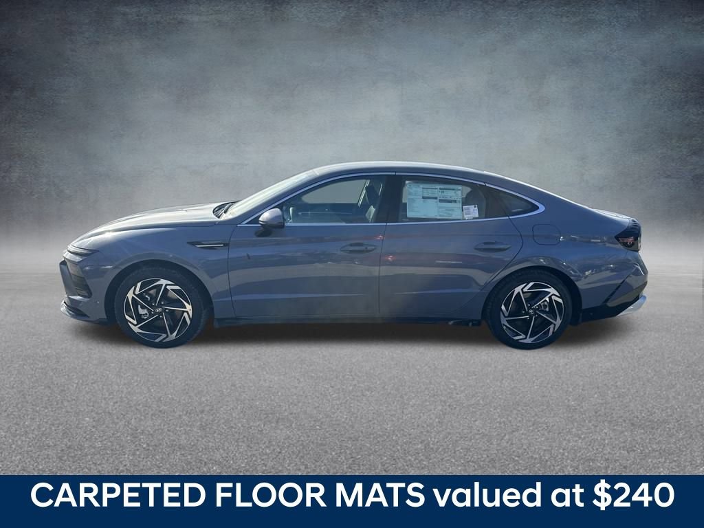 New 2026 Hyundai Sonata SEL FWD image 2