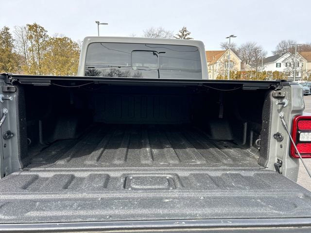 Used 2022 Jeep Gladiator Overland image 25