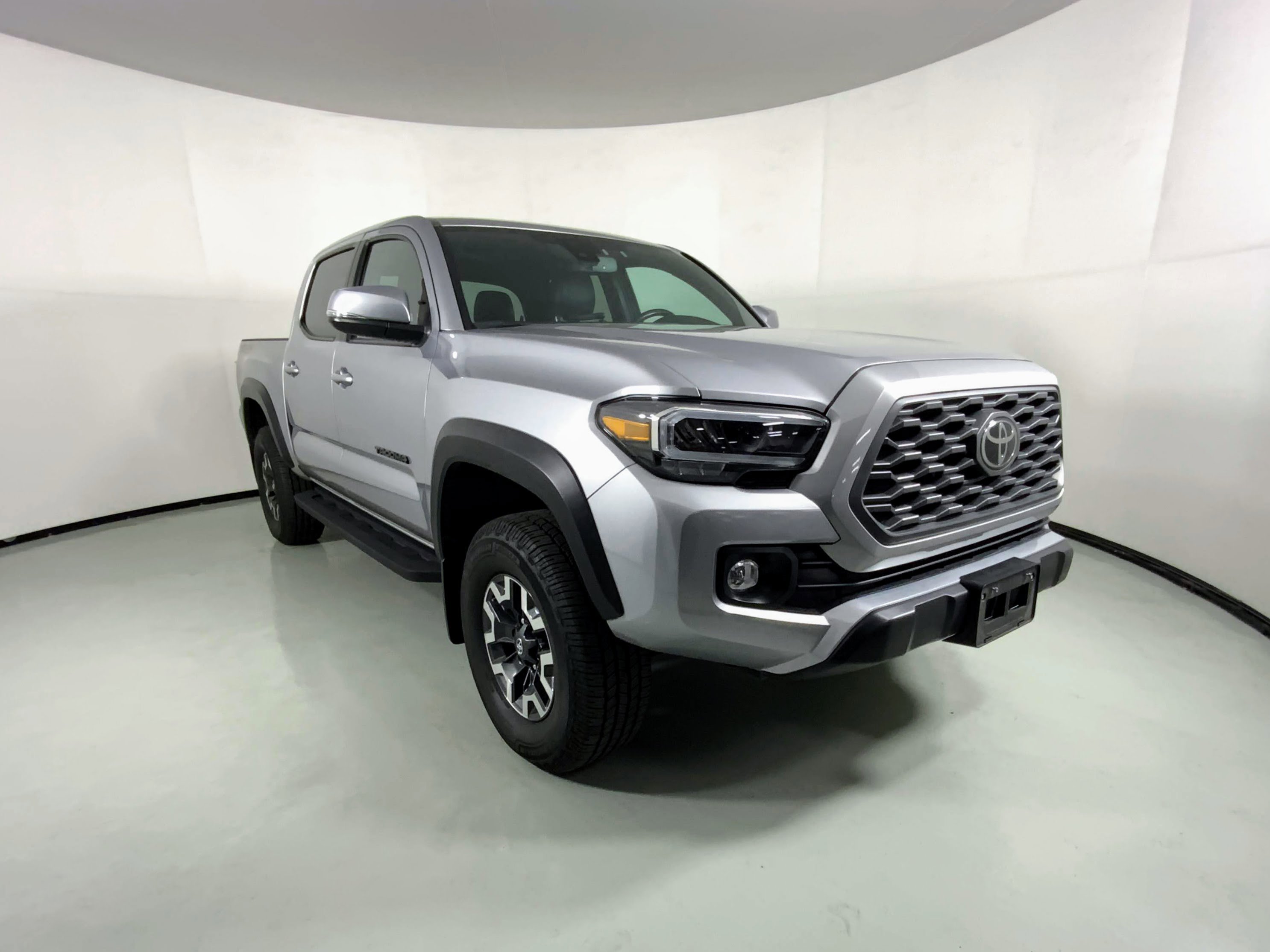 Used 2021 Toyota Tacoma SR image 4