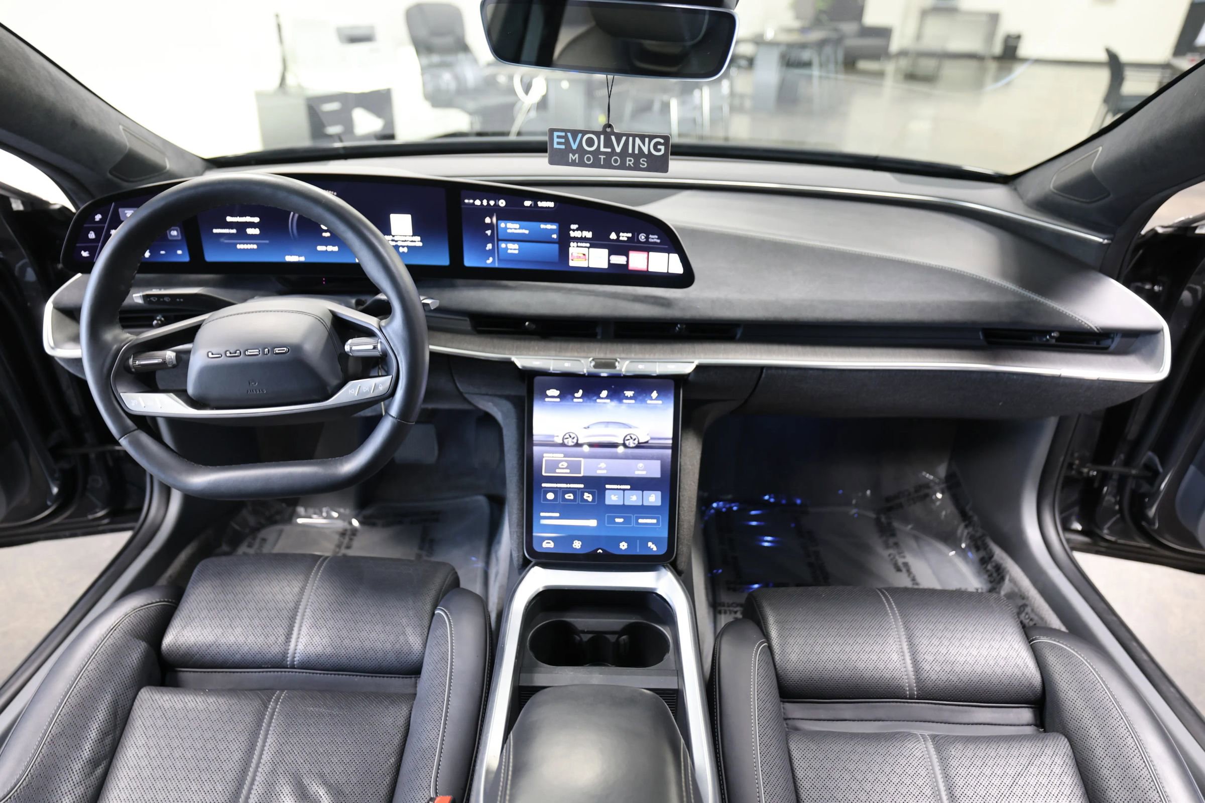Used 2022 Lucid Air Grand Touring image 22
