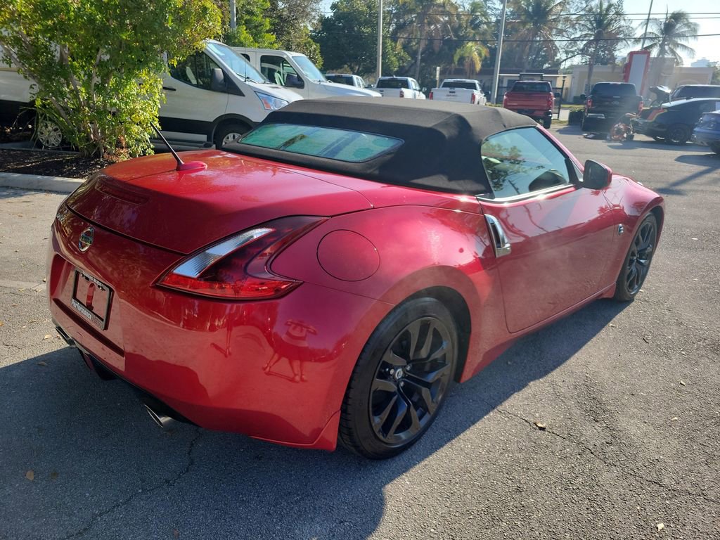 Certified 2019 Nissan 370Z Touring image 9