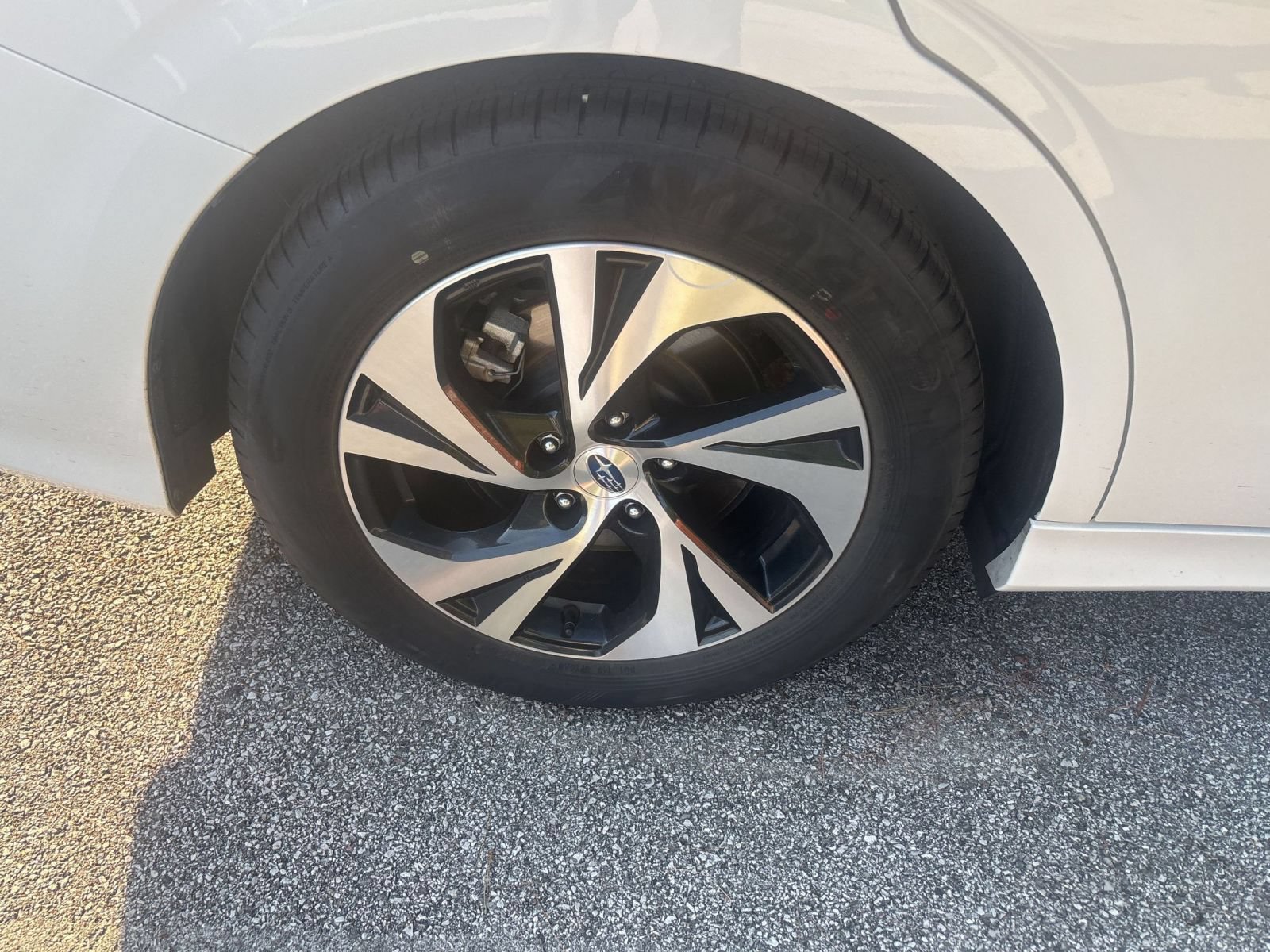 Used 2025 Subaru Legacy Premium AWD/4WD image 9