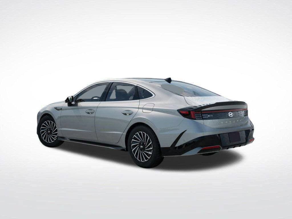 New 2026 Hyundai Sonata Limited FWD image 4