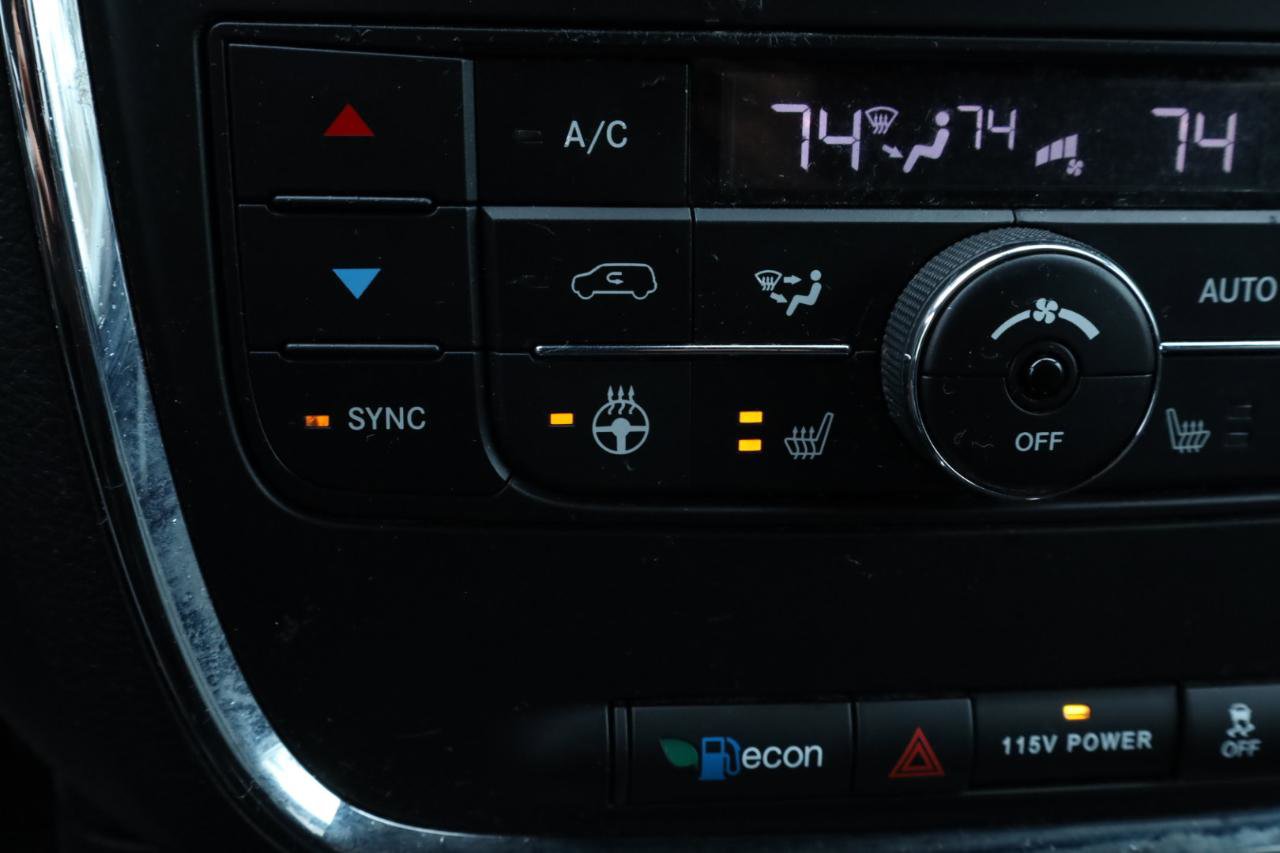 Used 2020 Dodge Grand Caravan GT image 33