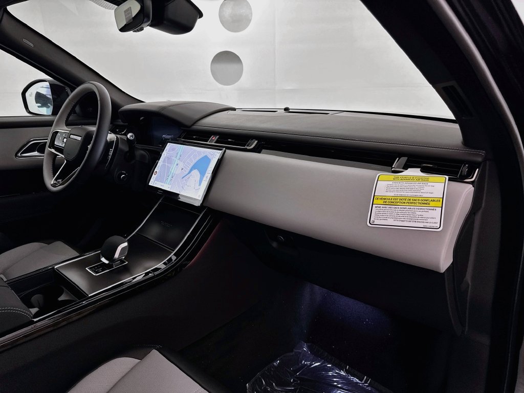 New 2026 Land Rover Range Rover Velar Belgravia AWD/4WD image 30