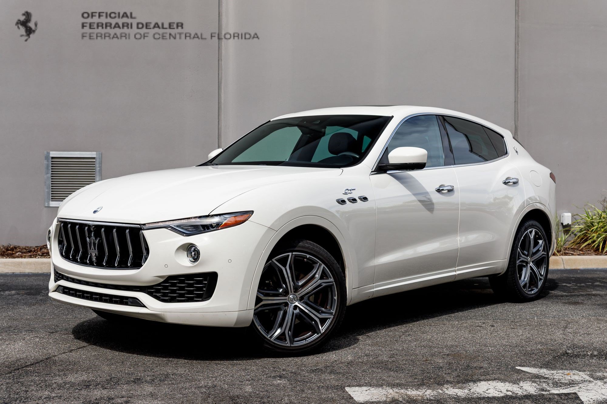 Used 2023 Maserati Levante GT AWD/4WD image 1