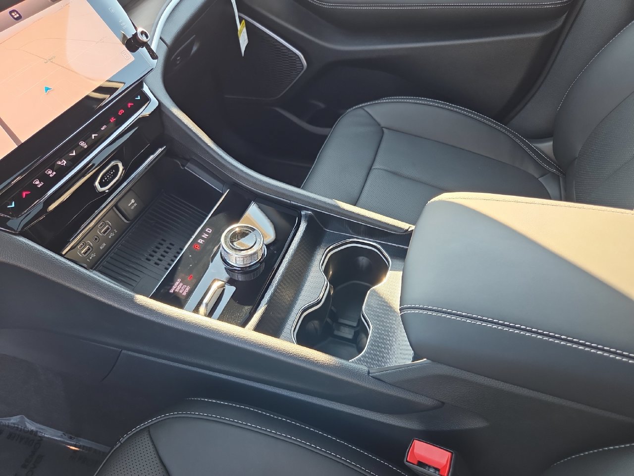 New 2027 Jeep Grand Cherokee Limited AWD/4WD image 17