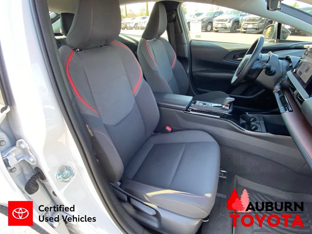 Certified 2026 Toyota Prius Plug-In Hybrid FWD image 15