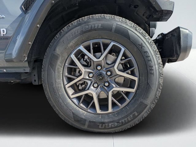 Used 2024 Jeep Wrangler Unlimited Sahara w/ Technology Group AWD/4WD image 10