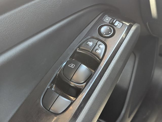 Used 2024 Nissan Altima 2.5 SR FWD image 30