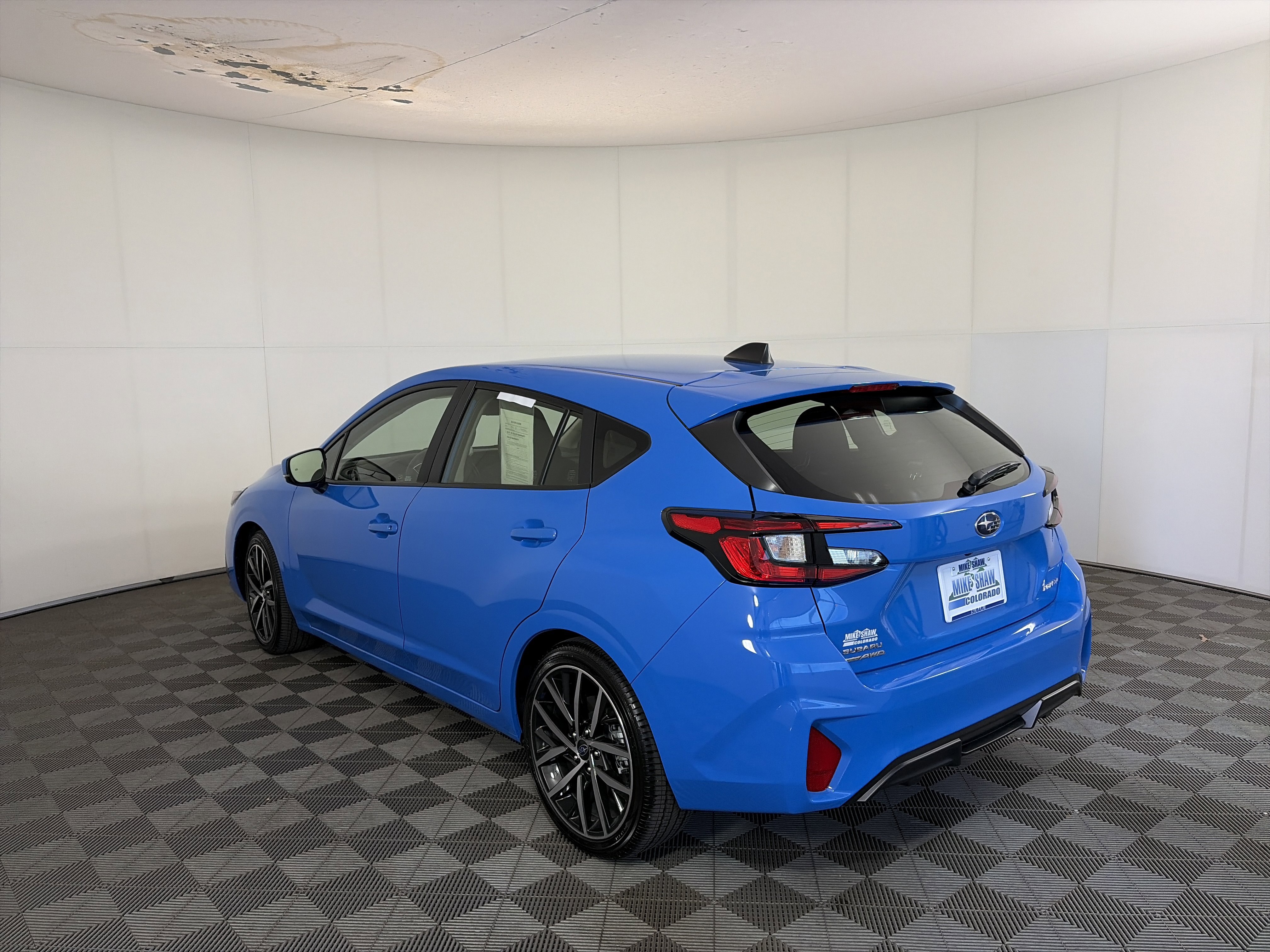 Used 2025 Subaru Impreza 2.0i Sport image 7