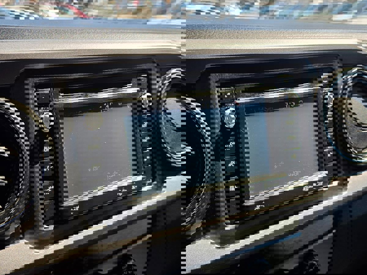 Used 2016 Toyota Tacoma SR5 RWD image 31