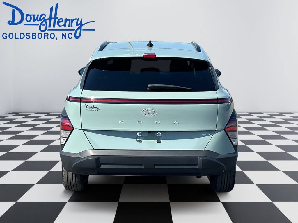 Used 2024 Hyundai Kona SEL AWD/4WD image 4