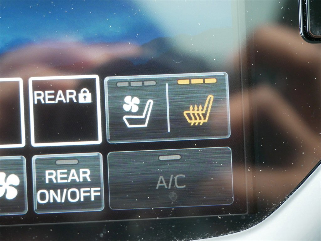 Certified 2025 Subaru Ascent Bronze Edition w/ Popular Package #2 image 28