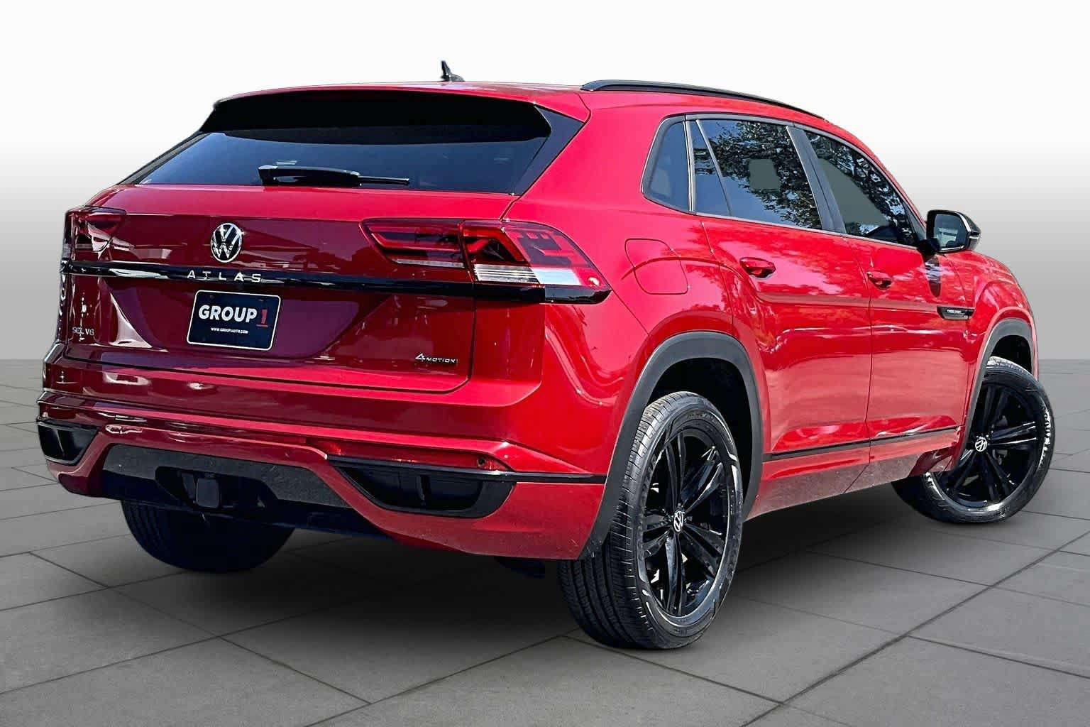 Certified 2023 Volkswagen Atlas Cross Sport SEL R-Line AWD/4WD image 13