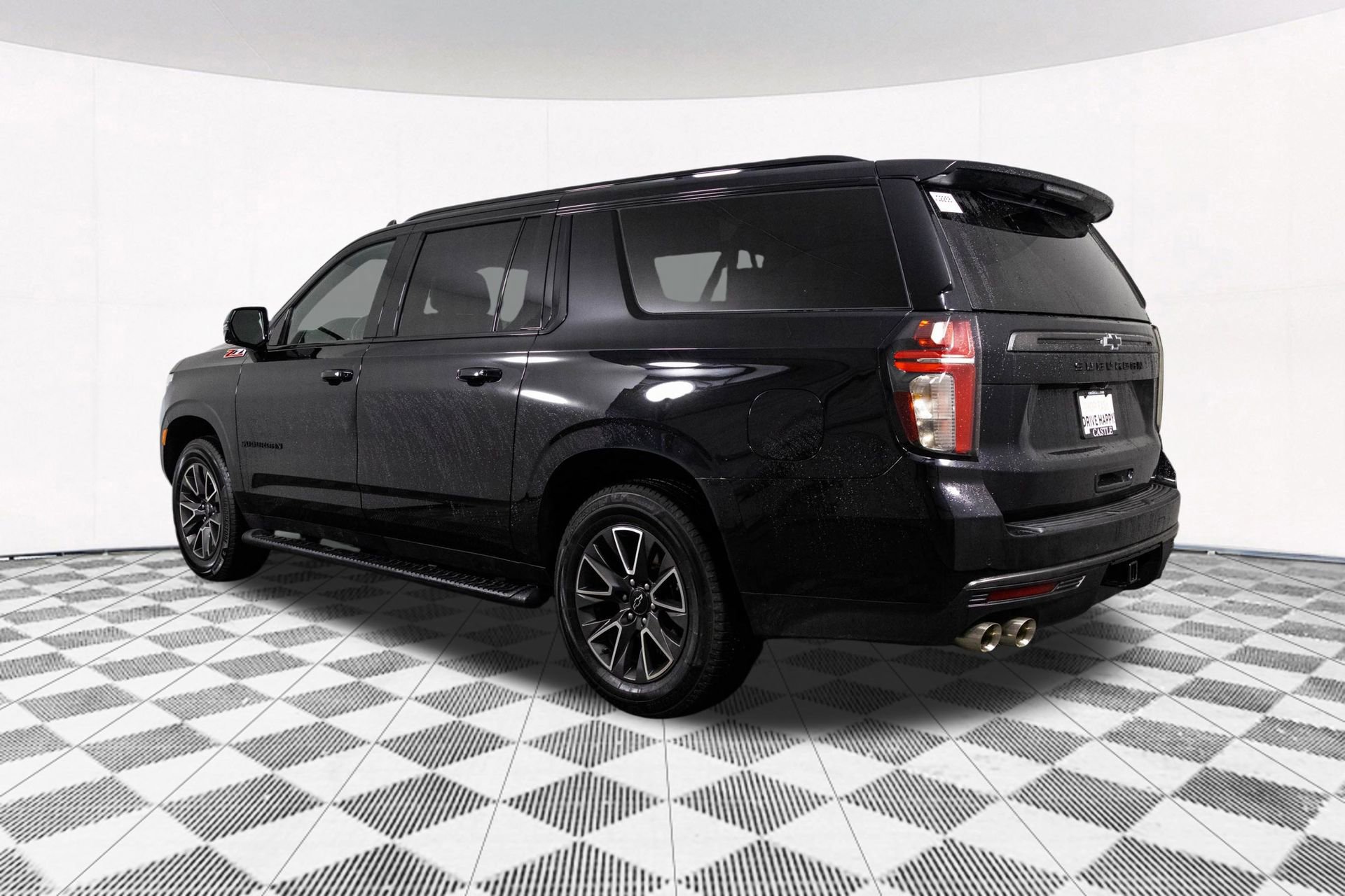 Used 2022 Chevrolet Suburban Z71 w/ Z71 Off-Road Package image 13