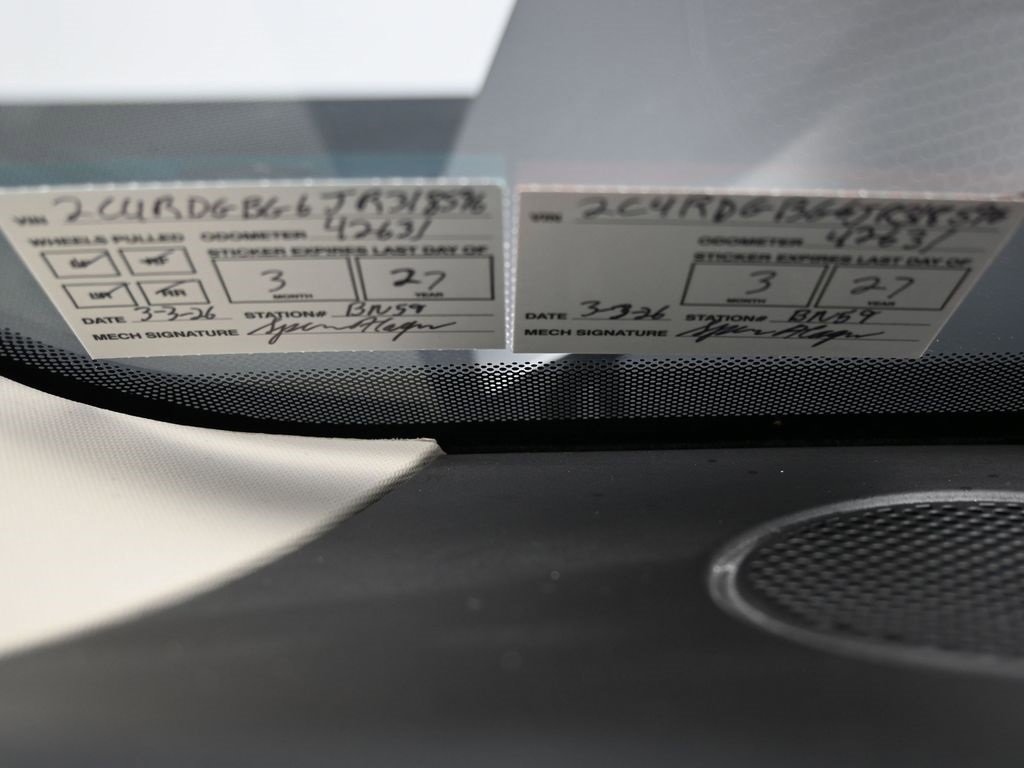 Used 2018 Dodge Grand Caravan SE w/ UConnect Hands-Free Group image 36