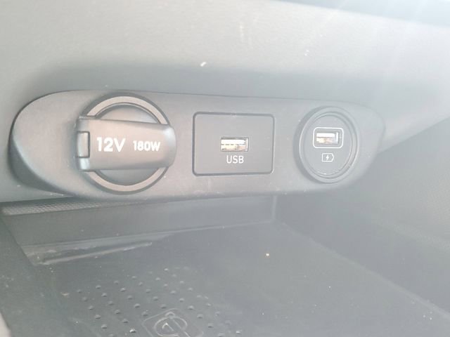 Used 2023 Hyundai Elantra SEL w/ Convenience Package image 27