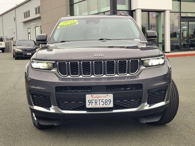 Used 2023 Jeep Grand Cherokee L Laredo AWD/4WD image 2