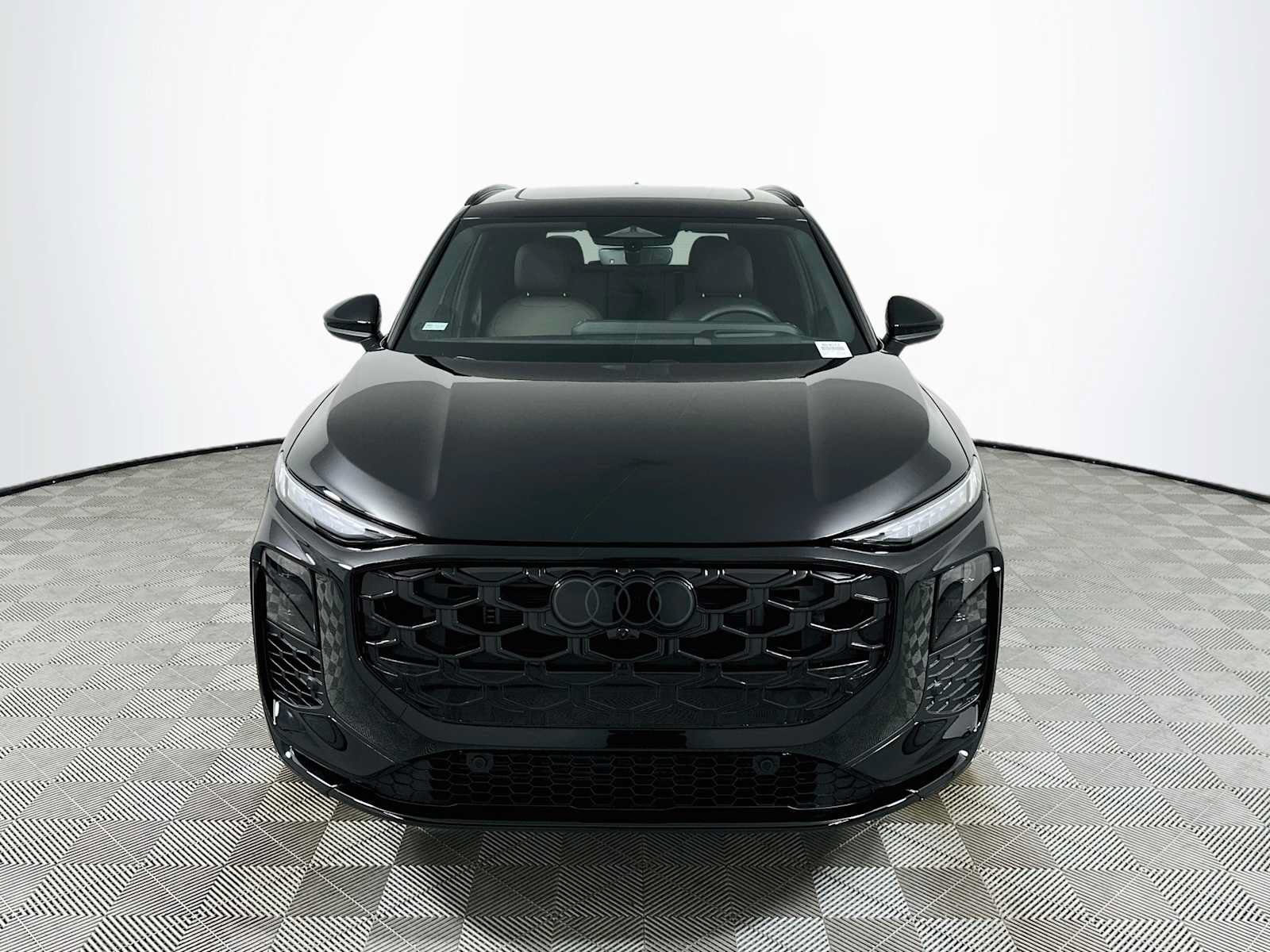 New 2026 Audi Q3 quattro 2.0T AWD/4WD image 2