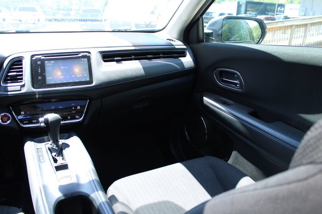 Used 2017 Honda HR-V EX image 16
