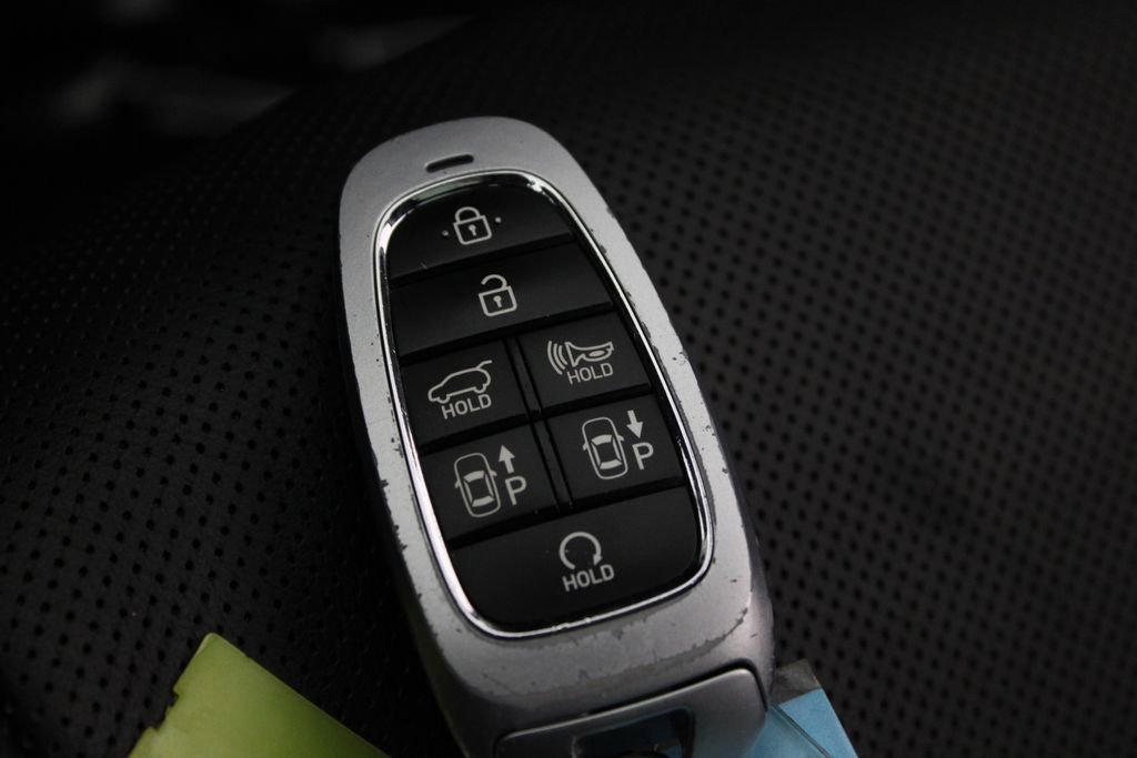 Certified 2022 Hyundai Tucson Limited FWD image 33