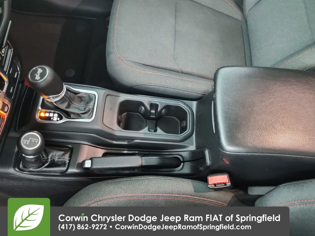 Certified 2025 Jeep Wrangler Unlimited Rubicon AWD/4WD image 29