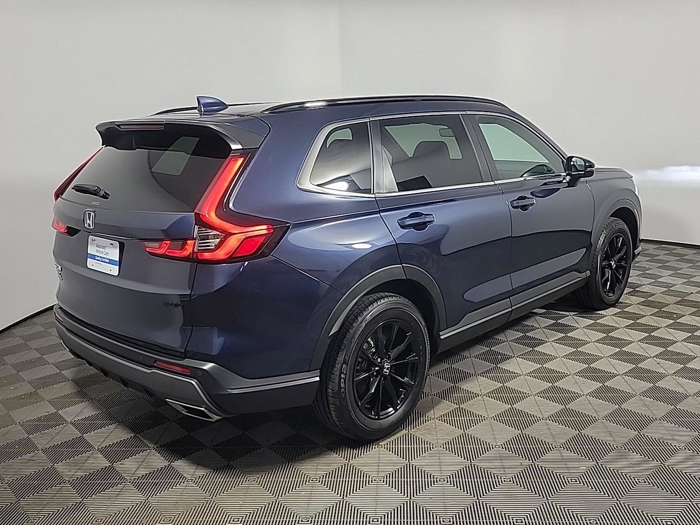 Certified 2025 Honda CR-V Sport-L image 4