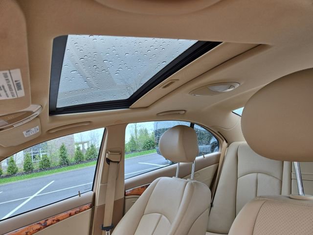 Used 2008 Mercedes-Benz E 350 4MATIC Sedan image 27