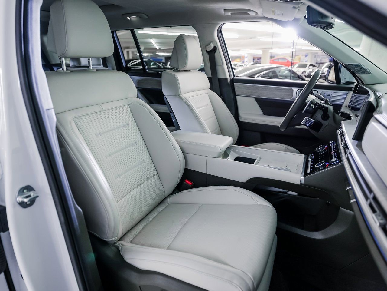 Used 2025 Hyundai Santa Fe Calligraphy image 30