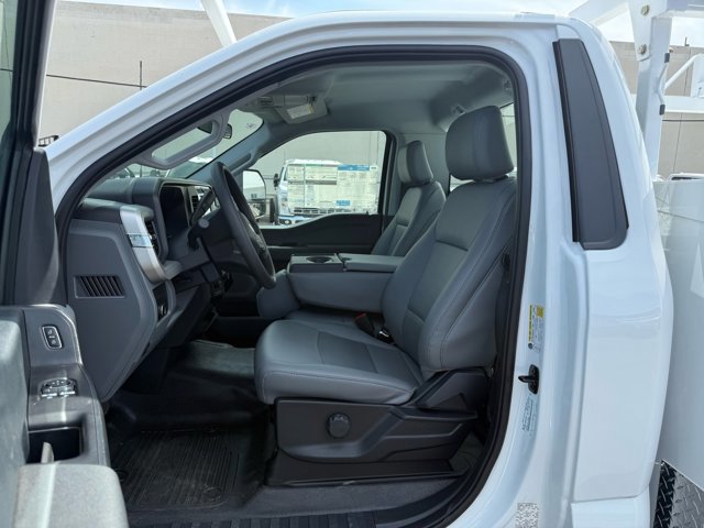 New 2026 Ford F250 XL w/ XL Chrome Package image 22