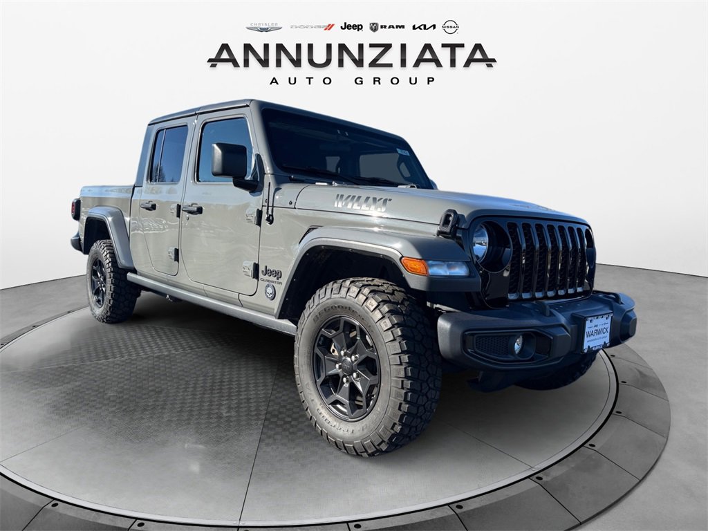 Used 2021 Jeep Gladiator Willys image 7