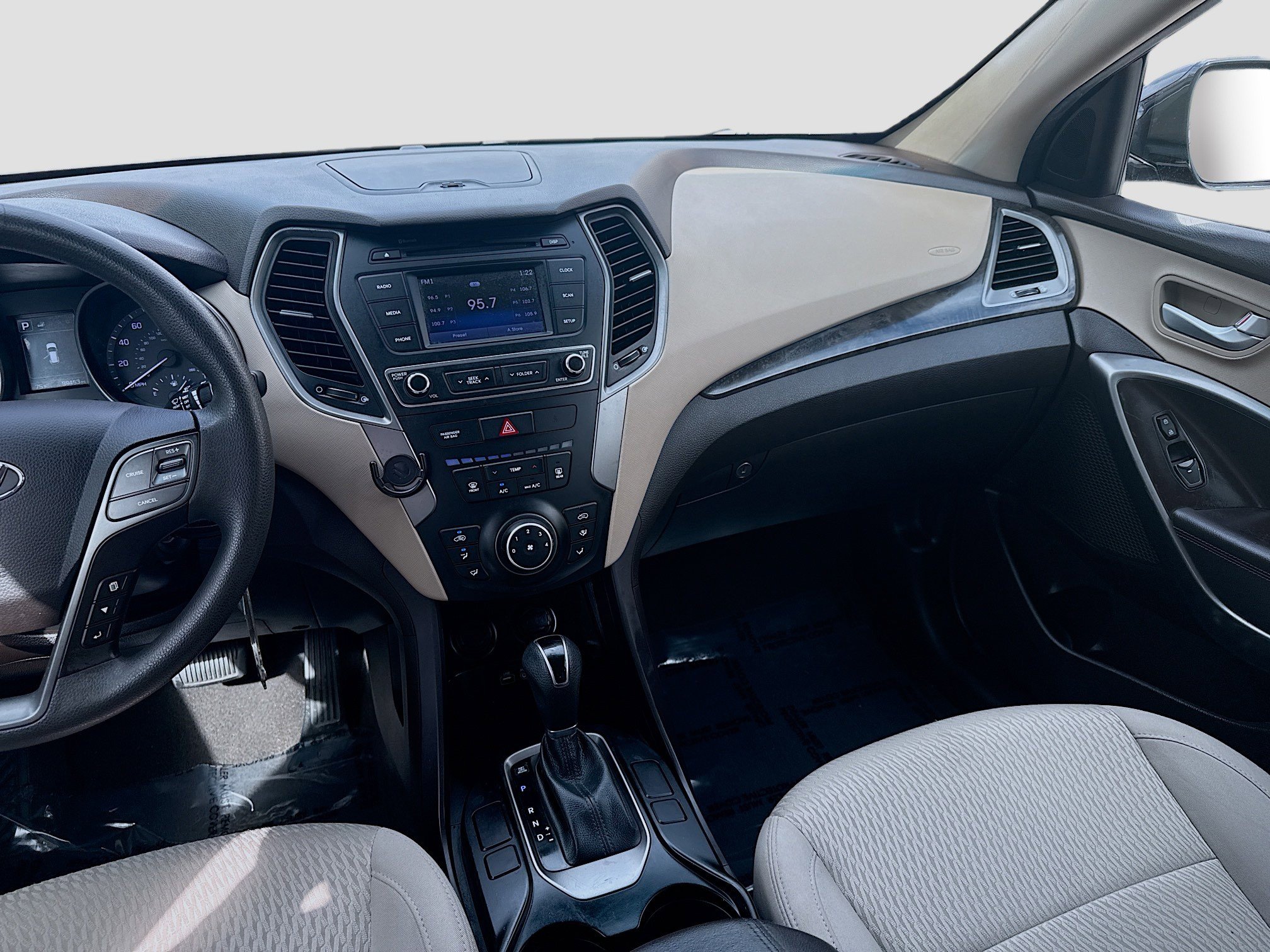 Used 2018 Hyundai Santa Fe Sport image 21