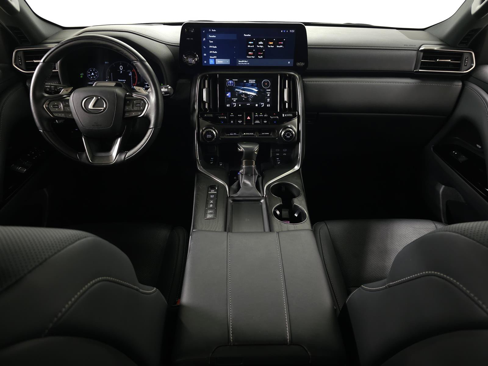 Used 2025 Lexus LX 600 4WD w/ Accessory Package (2T) image 13