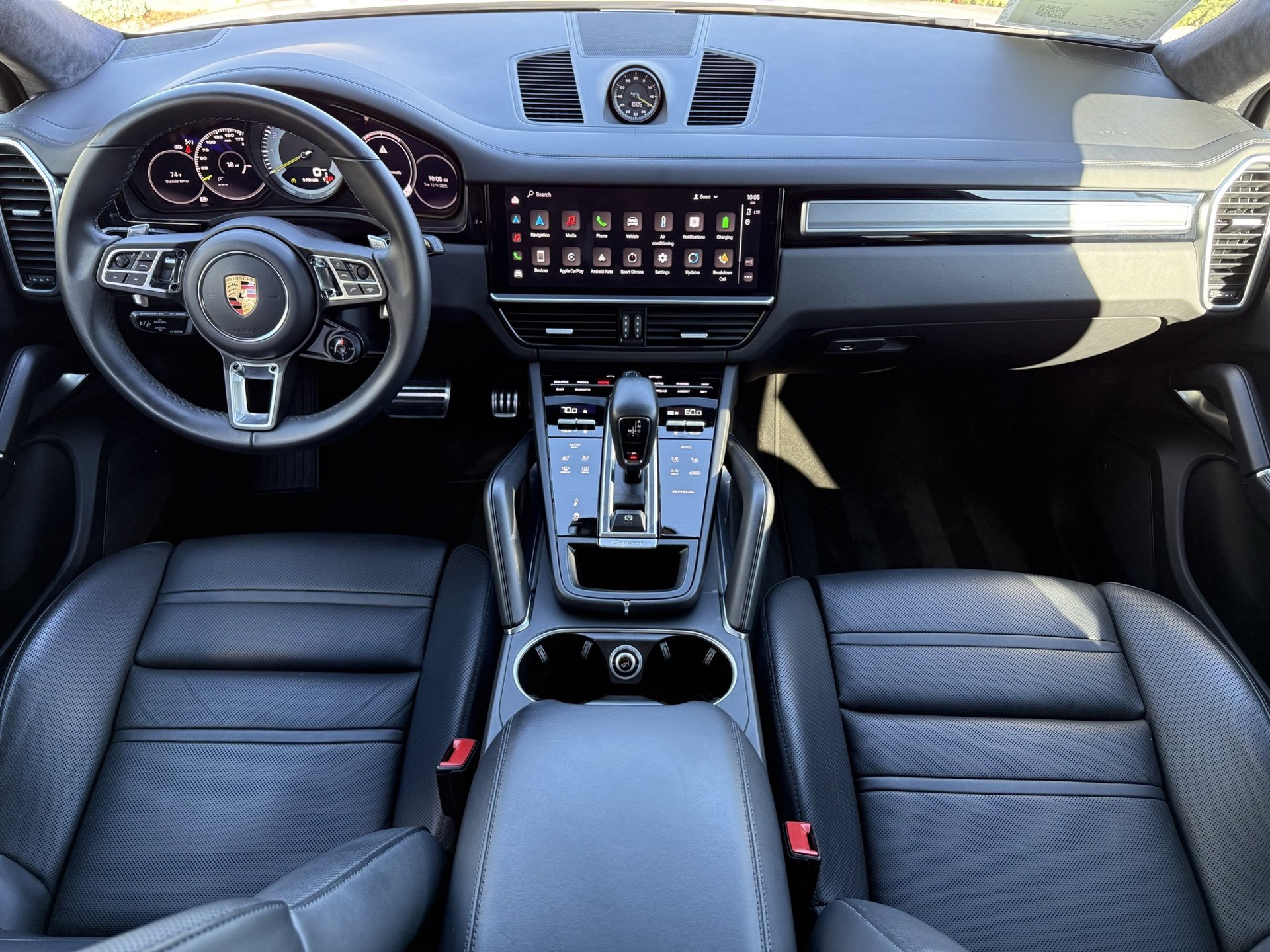 Certified 2022 Porsche Cayenne Turbo S image 14