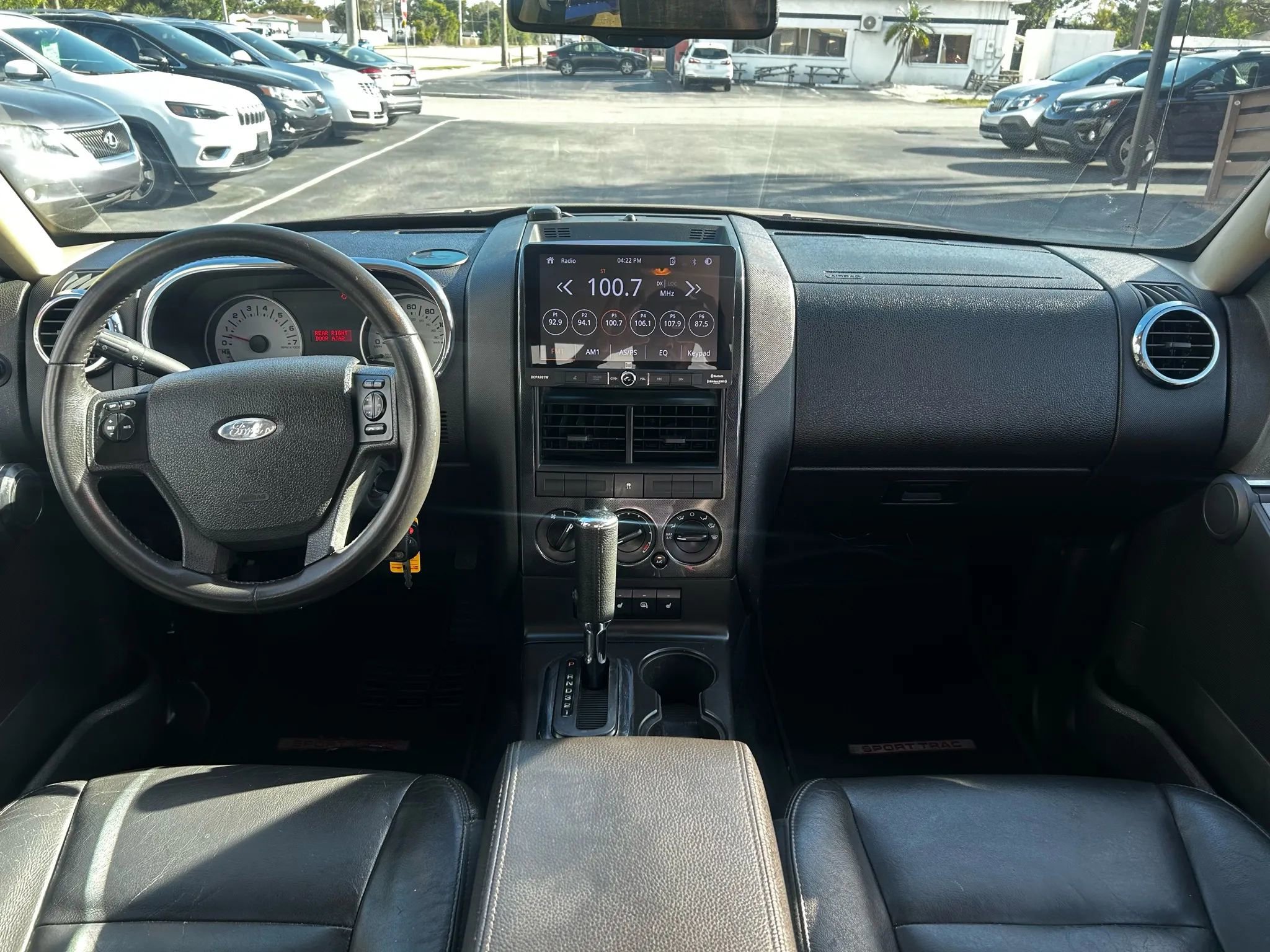 Used 2010 Ford Explorer Sport Trac Limited image 17