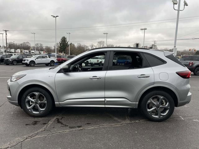 Used 2023 Ford Escape ST-Line image 4