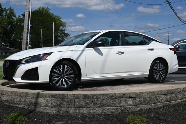 Used 2025 Nissan Altima 2.5 SV